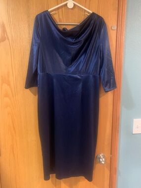 Draped Navy Long-Sleeve Midi Dress